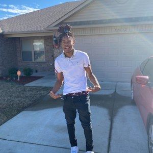 Meet your Posher, Javeane